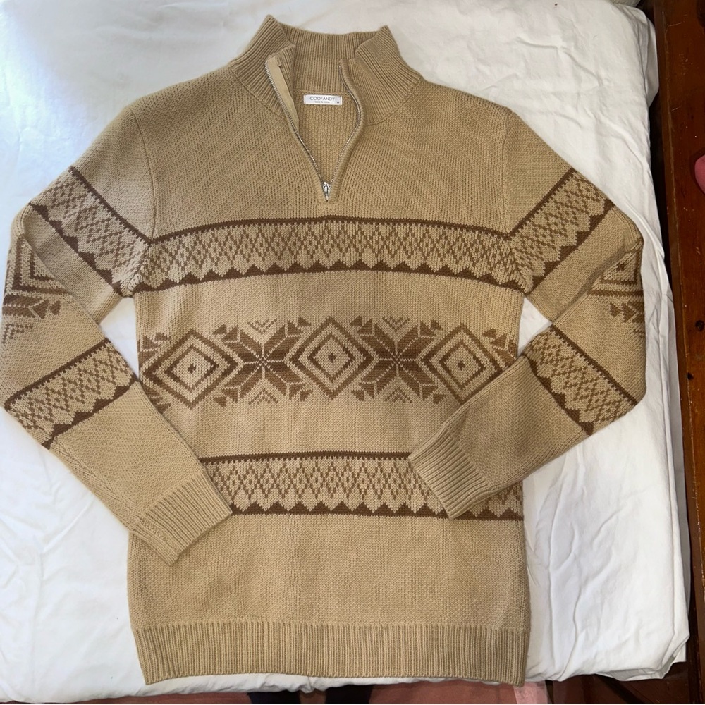 men’s tan and brown know sweater  medium